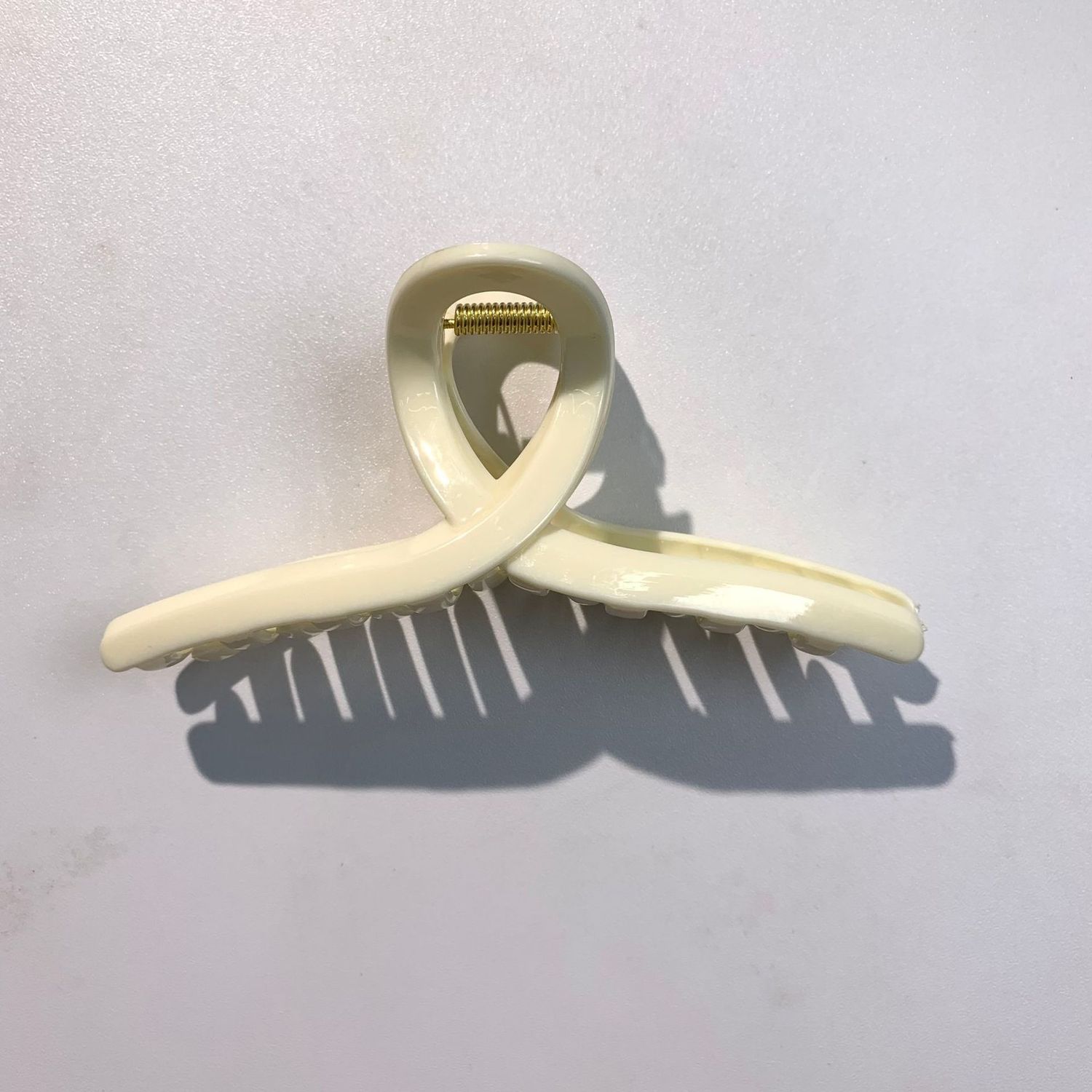 Qiwei ACC-148 Gripping clip: off-white fish tail 13cm 81448
