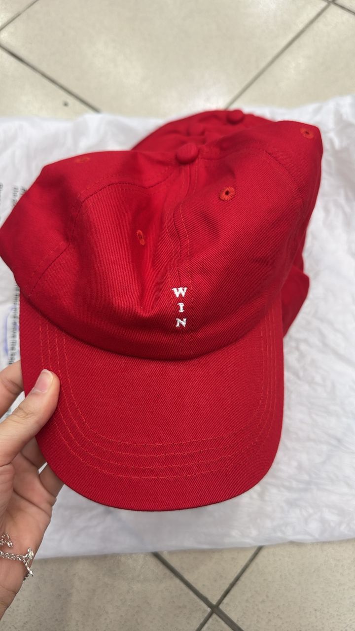 25889 WIN Baseball Cap Ren