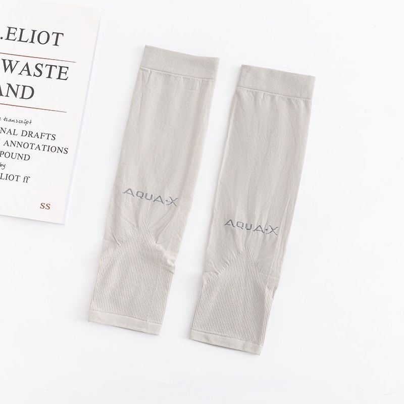 Lanyue A-004 Ice Silk Sleeve: Grey Straight 60877