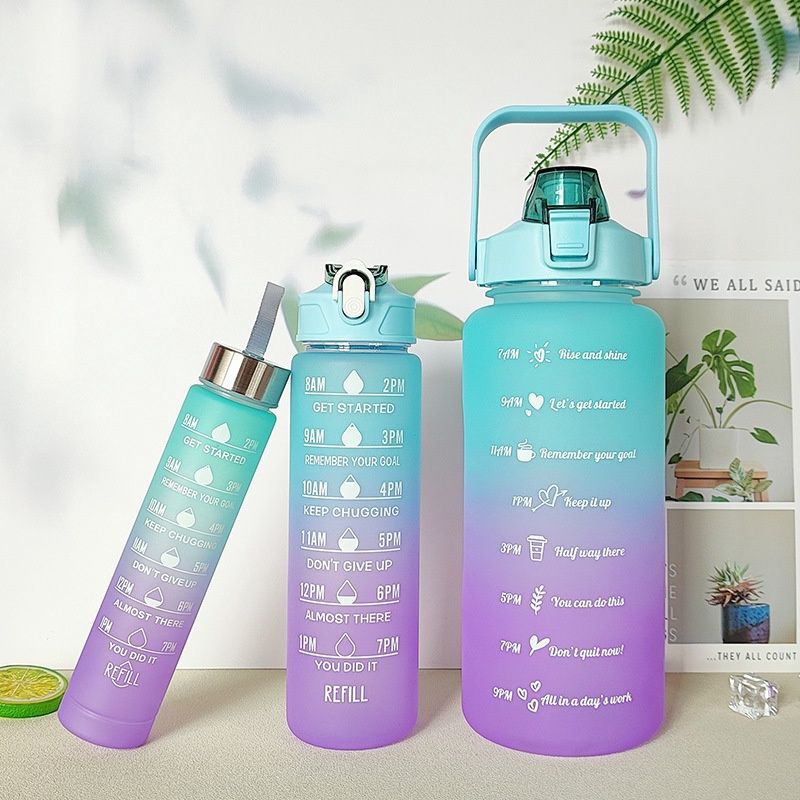 Gezhuo Gradient color water bottle 3 pcs set: green: 2000+900+280ml 07767