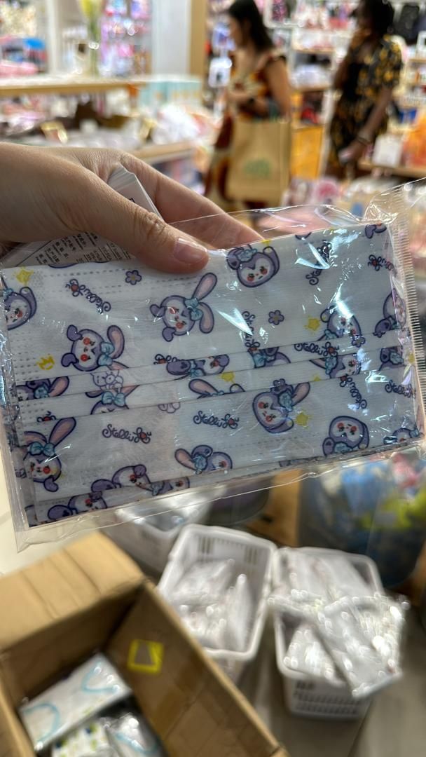 YP Adult masks 10pcs: white background star mask 66751