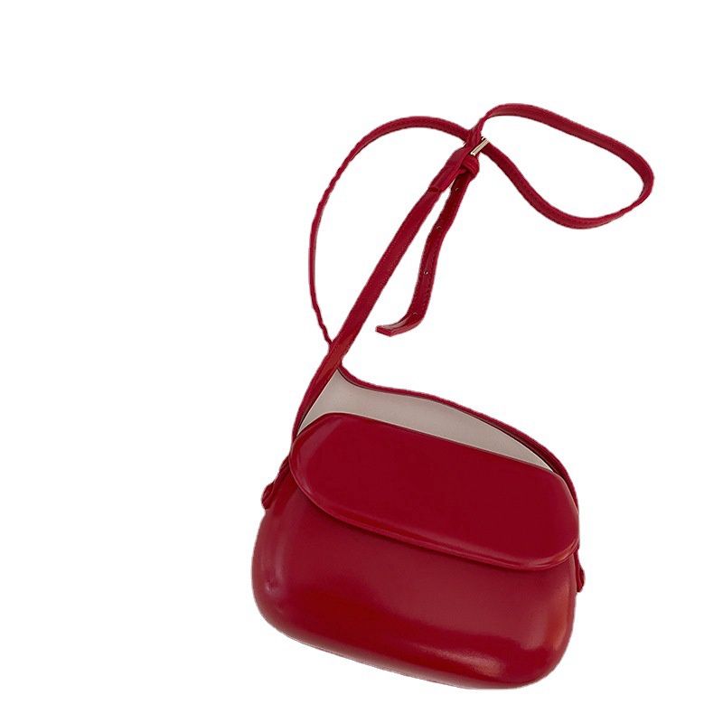 Kuqi Saddle Bag Crossbody Small Bag: Red  38208