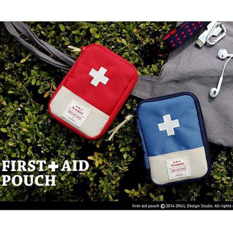 Big First-Aid Pouch 13cm x 18cm - Blue 00230