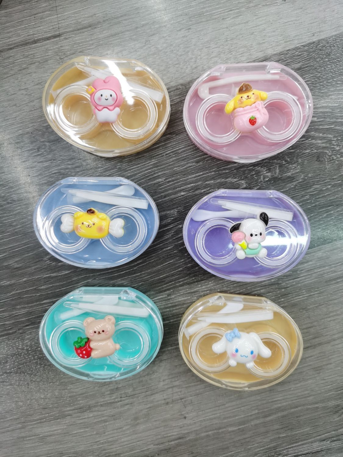 24108 LENS CASE CARTOON yy