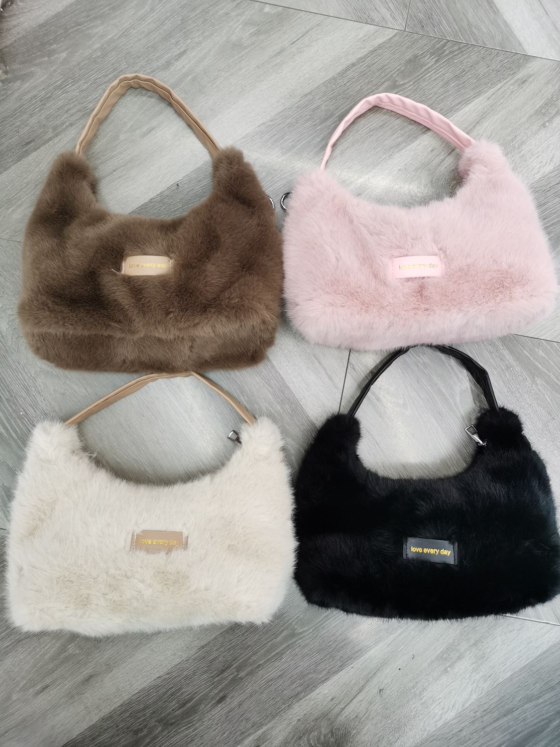 24124 PLUSH 2WAY BAG yy