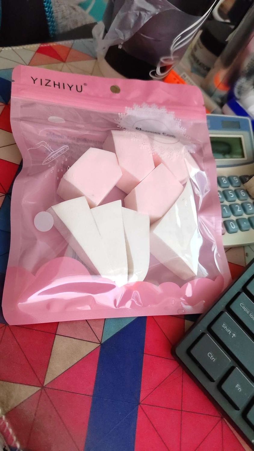 Yizhiyu F11  Wet and dry powder puff: 10pcs 92494