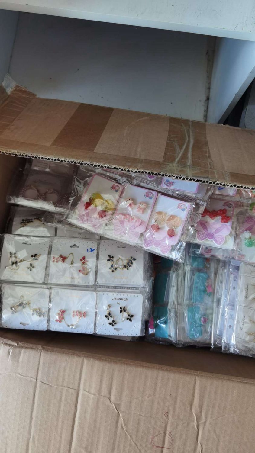 Mix D  2pcs earings