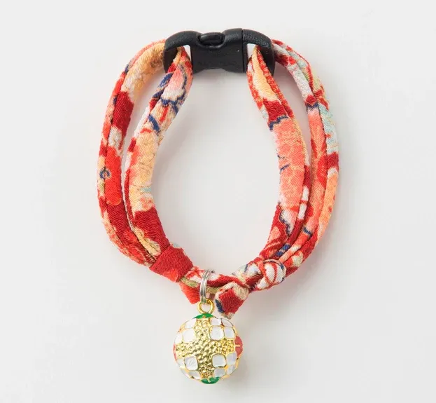 TEMARI DYNASTY RED CAT COLLAR CHIRIMEN