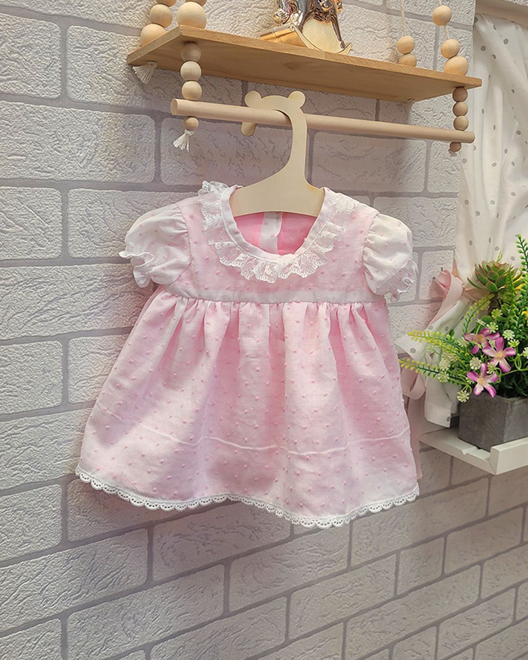 Vestido Reborn Encaje Floral