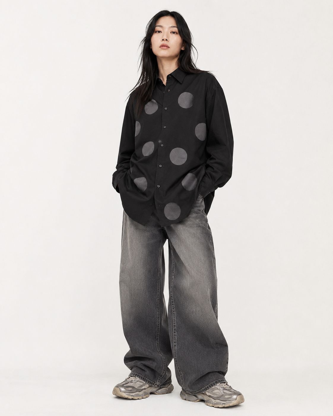 KUTA HOUSE 'Black Shirt Dots'