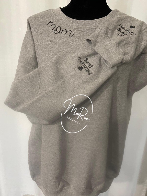 Embroidered Crew Neck &quot;MOM&quot; ❤️Please Allow 5-7 Business Days To Ship Once Ordered.