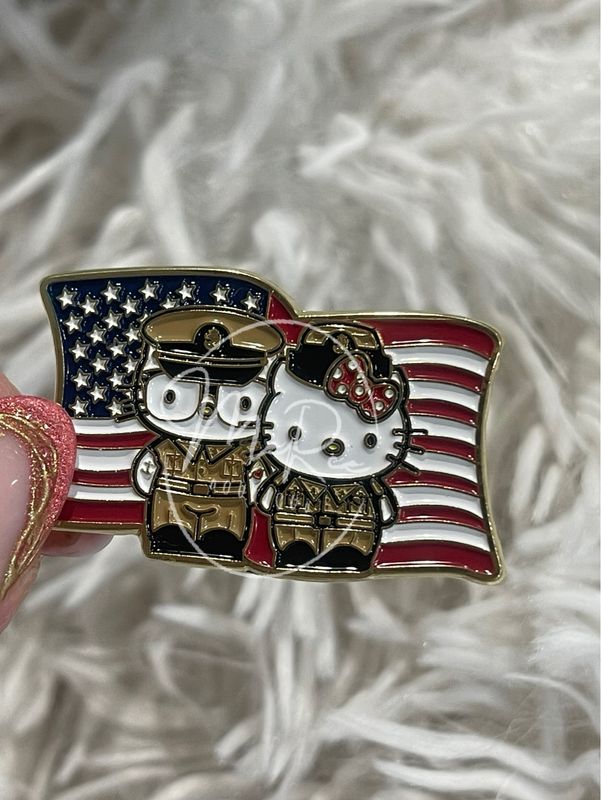⚓️1.5in Khaki Kitty FLAG Lapel Pin 💗