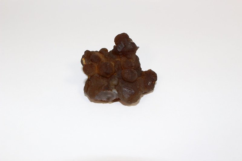 Calcédoine noire botryoïdale