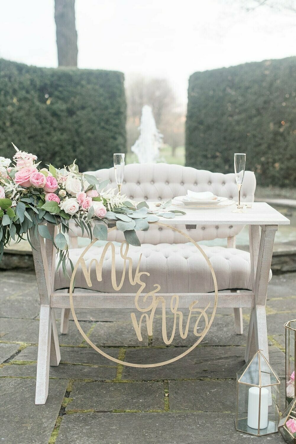 Gold "Mr. & Mrs." Sign