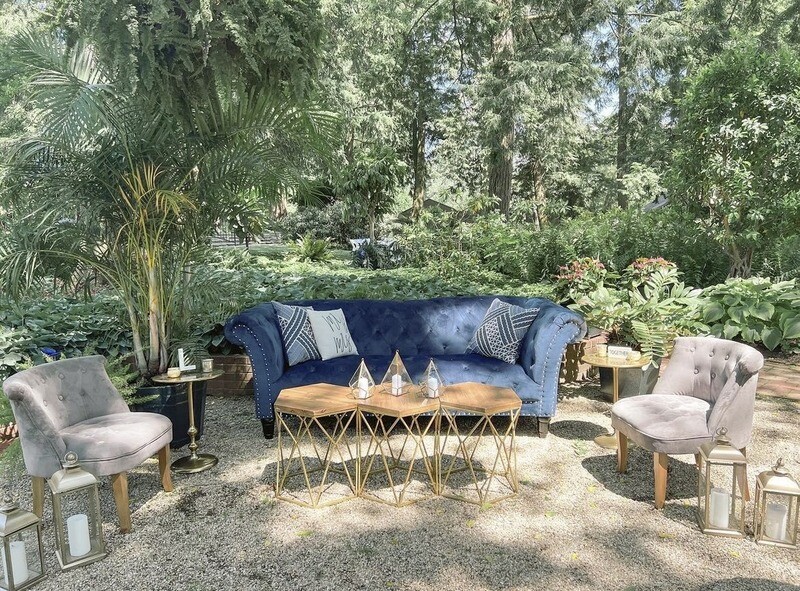 Laguna Lounge with Chandler Chairs & Trinity Table
