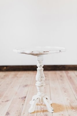Eliza Piecrust Style Table