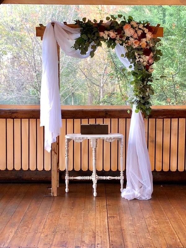 Twila Oval Table