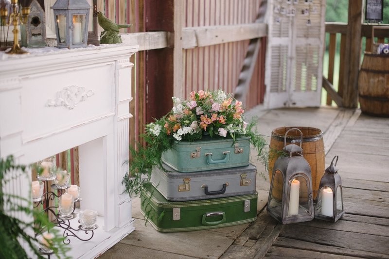 Vintage Suitcases Set of 3