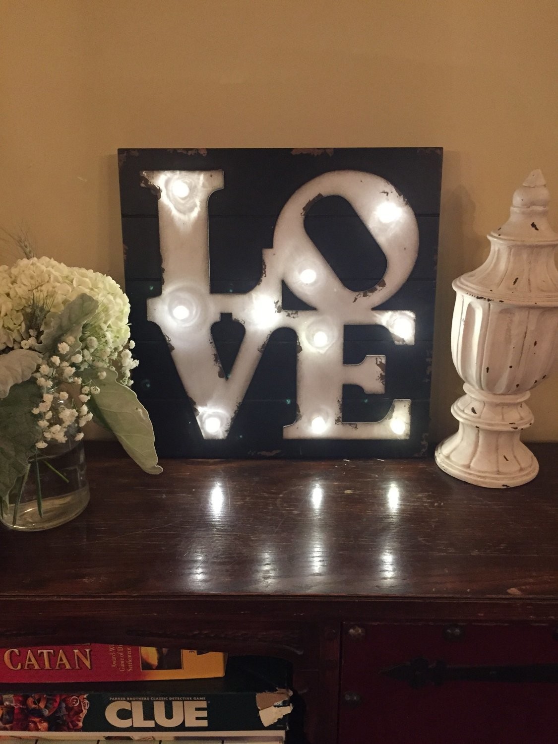 LOVE Light Up Sign