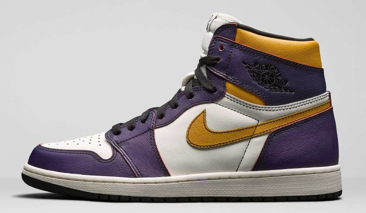 AIR JORDAN 1 HIGH OG DEFIANT
COURT PURPLE/BLACK-SAIL-UNIVERSITY GOLD