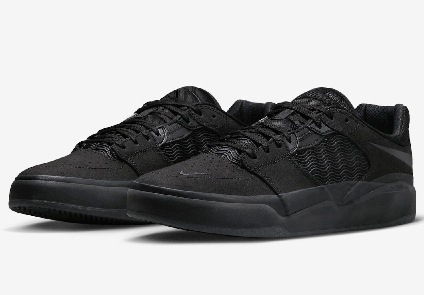 NIKE SB ISHOD WAIR PREMIUM BLACK/BLACK-BLACK-BLACK
