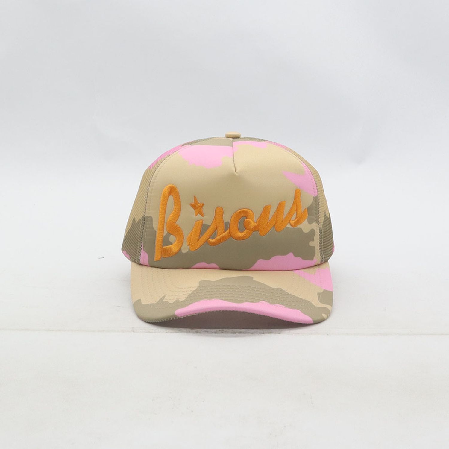 BISOUS CAP TRUCKER LOUNGE