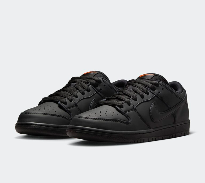 NIKE SB DUNK LOW PRO BLACK/BLACK-BLACK-BLACK ISO FJ1674-001