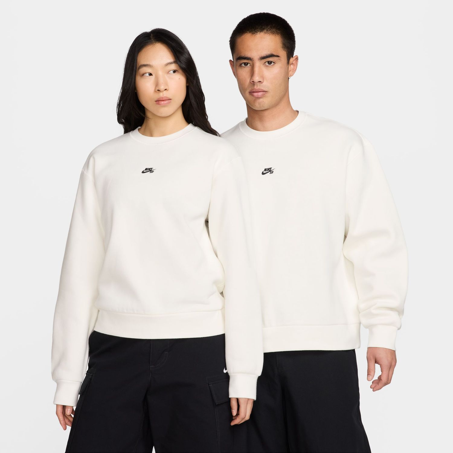NIKE SB SAIL/BLACK CREWNECK