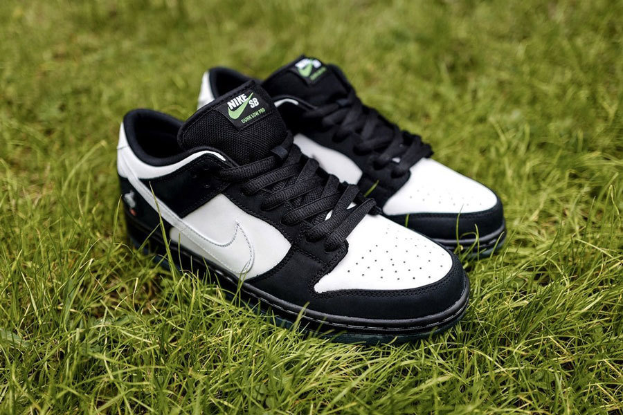 NIKE SB DUNK LOW PRO OG QS
BLACK/WHITE-GREEN GUSTO