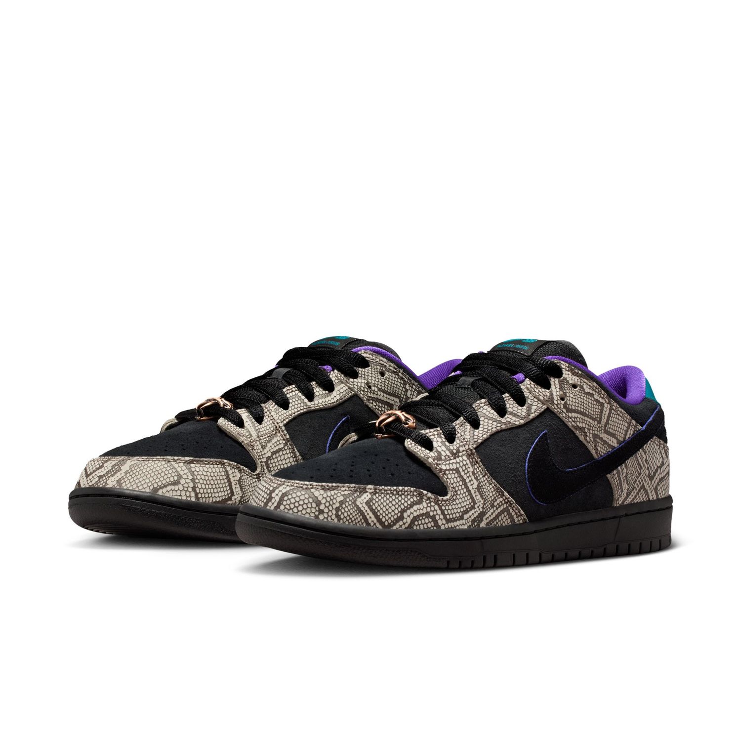 NIKE SB DUNK LOW PRO String/black-bright Spruce-fierce Purple IB6208-200