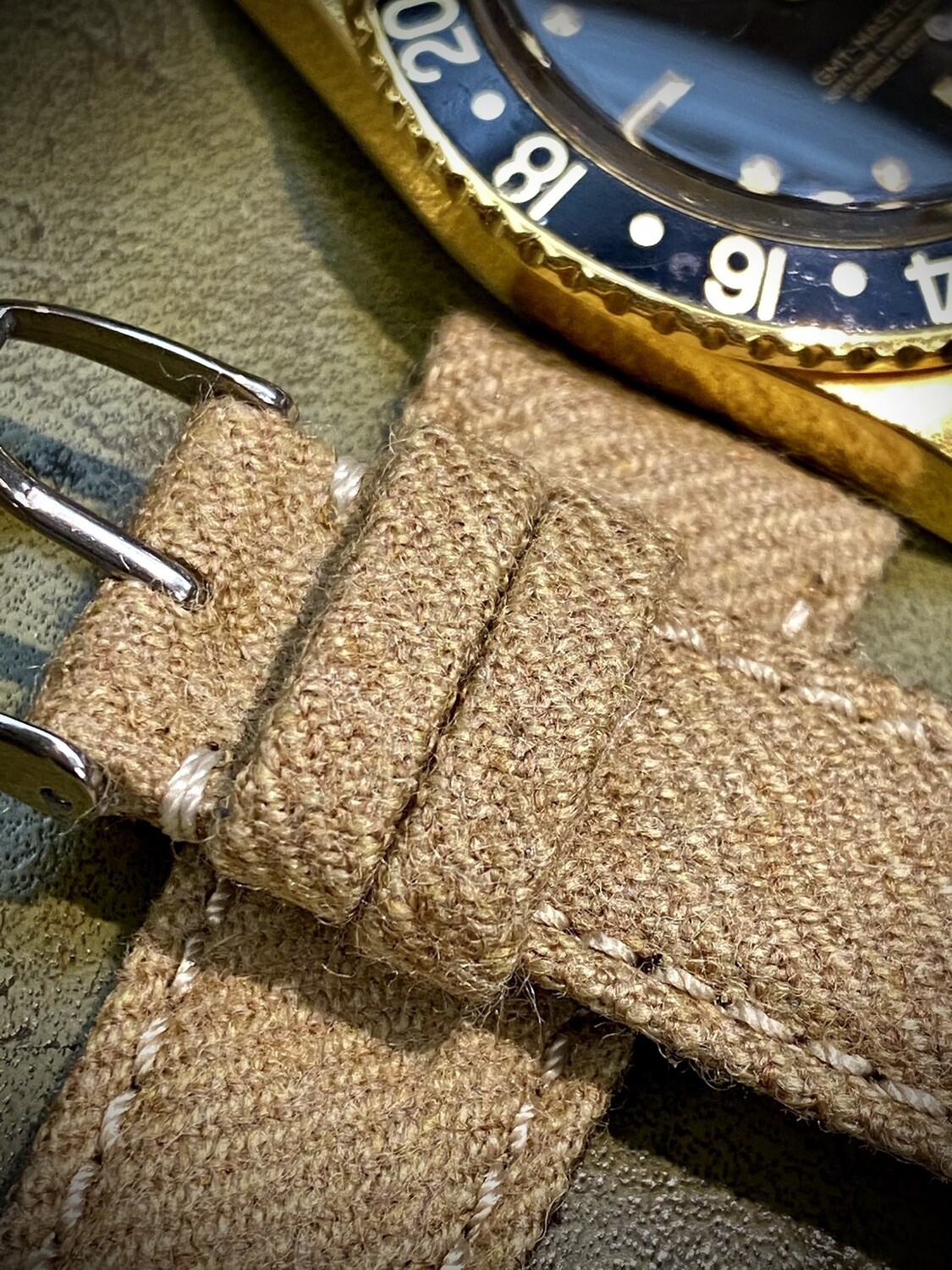 Flannel strap