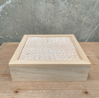 SQUARE NATURAL / WHITE WOVEN TEA BOX SQUARE NATURAL / WHITE WOVEN TEA BOX