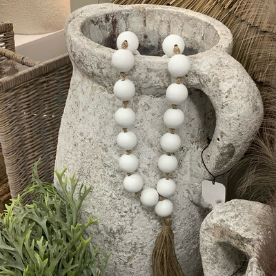 WOODEN HANGING BEADS WHITE 72CM