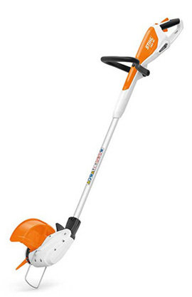 Decespugliatore a batteria STIHL FS 45. Batteria integrata