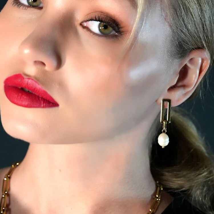 Hackney Nine-Earrings