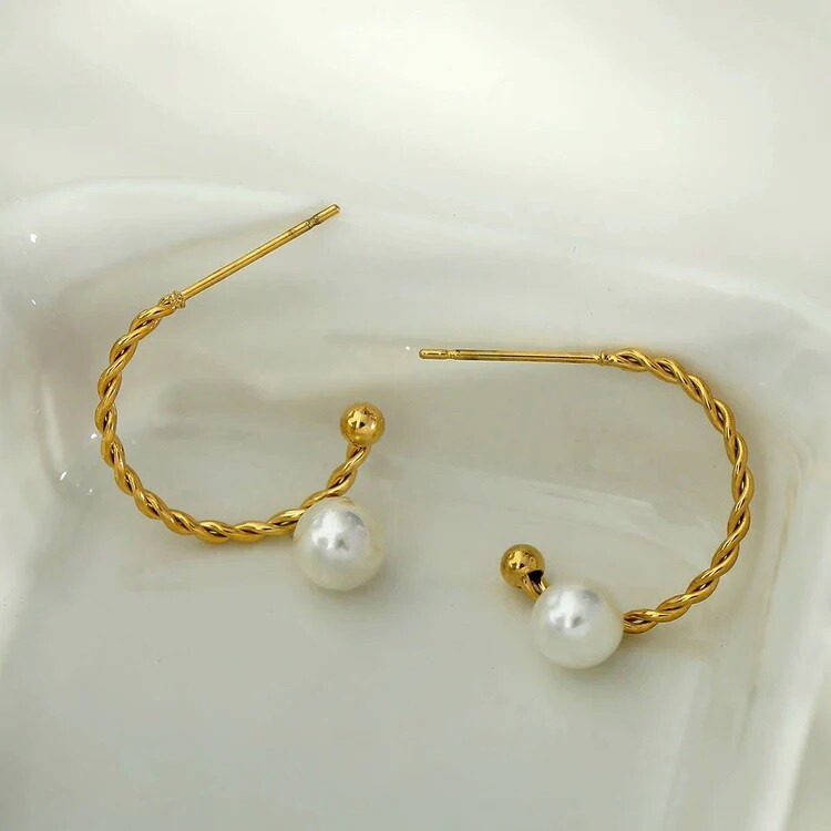 Hackney Nine-Earrings