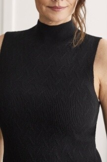 Tribal-Top Slvles Mock Neck