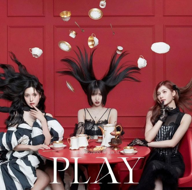 MISAMO-1st Japanese Album [PLAY] Regular Ver