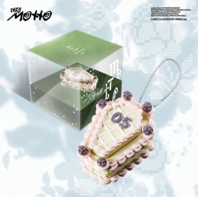 ITZY-[Motto] Cake Clicker Keyring + FANS Photocard