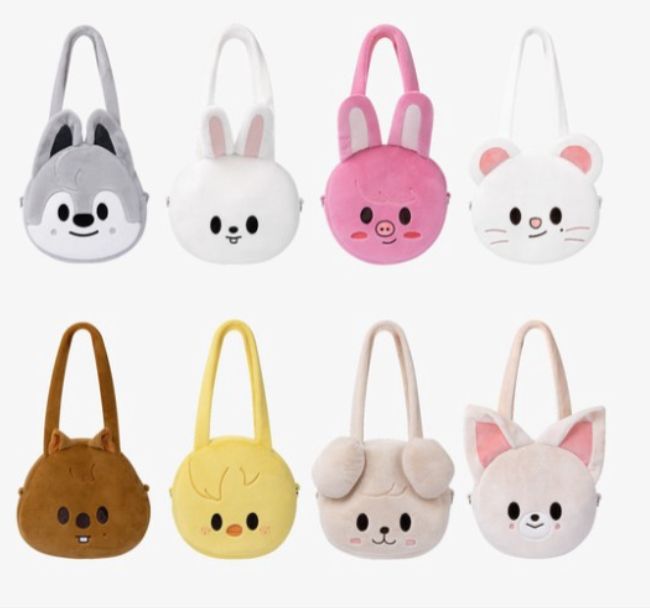 Stray Kids Everywhere All Around the World in Seoul | SKZOO FACE SHOULDER BAG