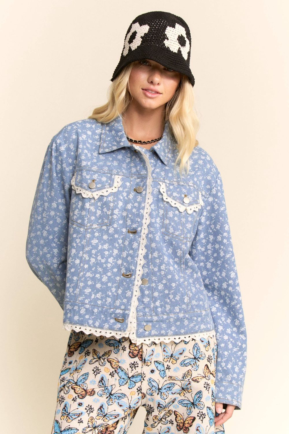 DITSY FLORAL PRINTED LACE EDGE DETAIL JACKET