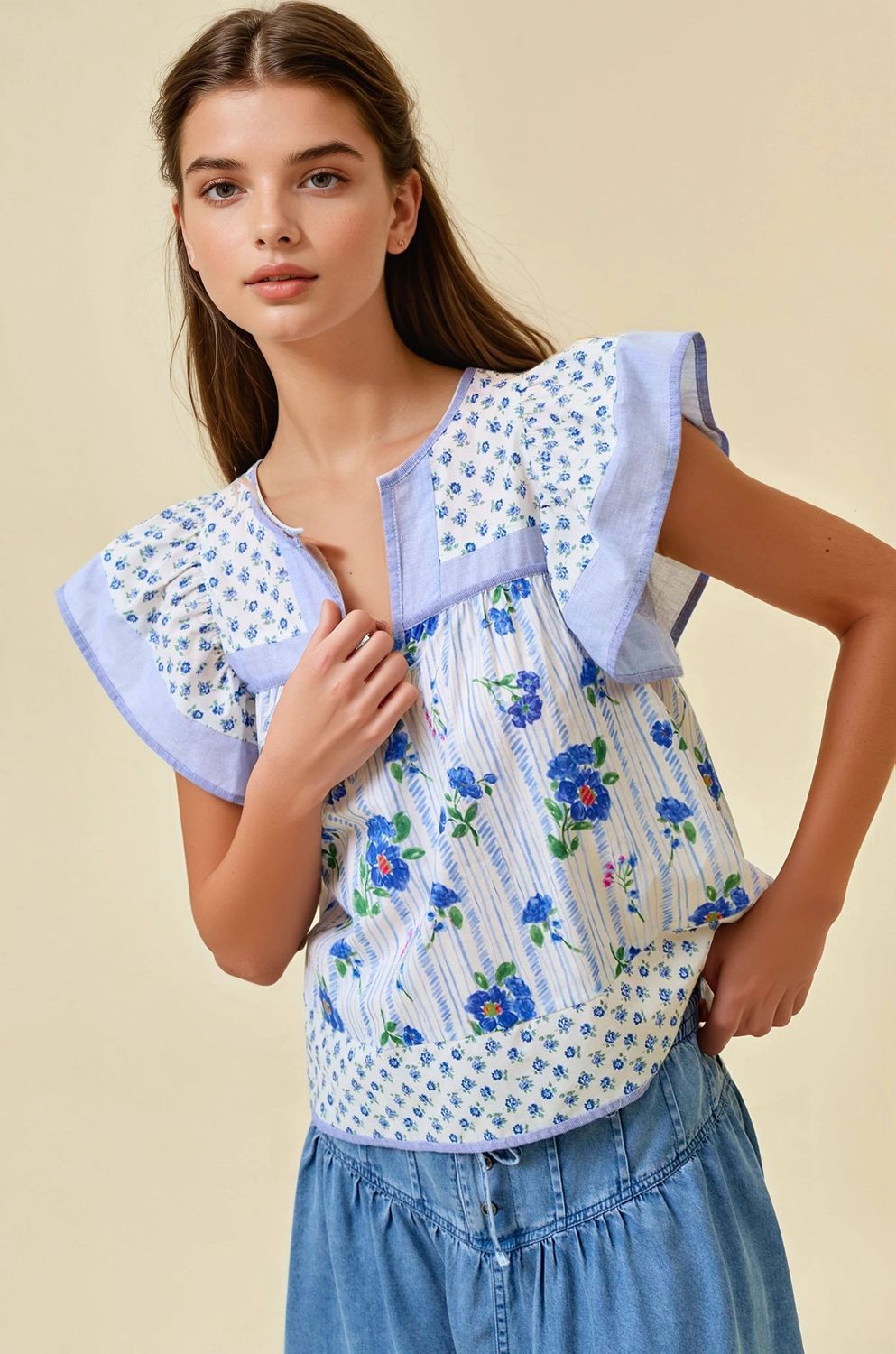 MIXED PRINT FLUTTER SLEEVE TOP - 45538T