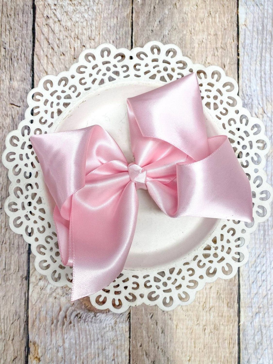 4.5" Classic Satin Hair Bows | Alligator Clips, Clip Type: Hair Bow, Color: Light Pink