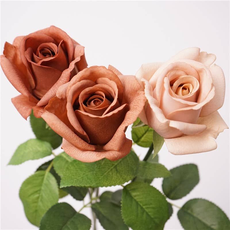 Fall Collection-Ultra Realist Faux Rose–Moisturizing finish