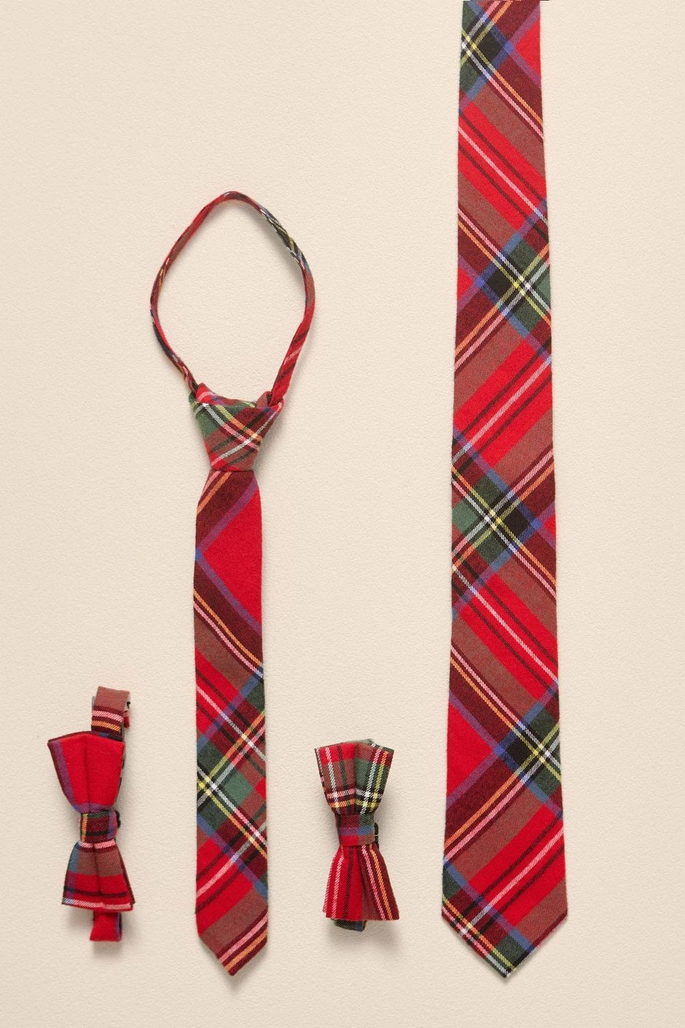 Pre-OrderTies in Holiday Plaid