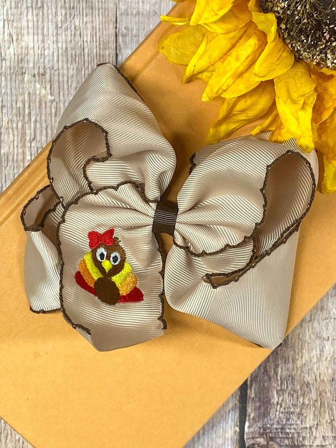 Turkey Embroidered Moonstitch Hair Bow | Clip, Style: Clip