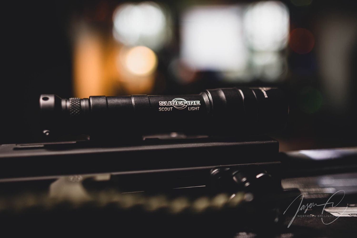 Surefire Scout Light Pro Dual Fuel 1500LU LED Black