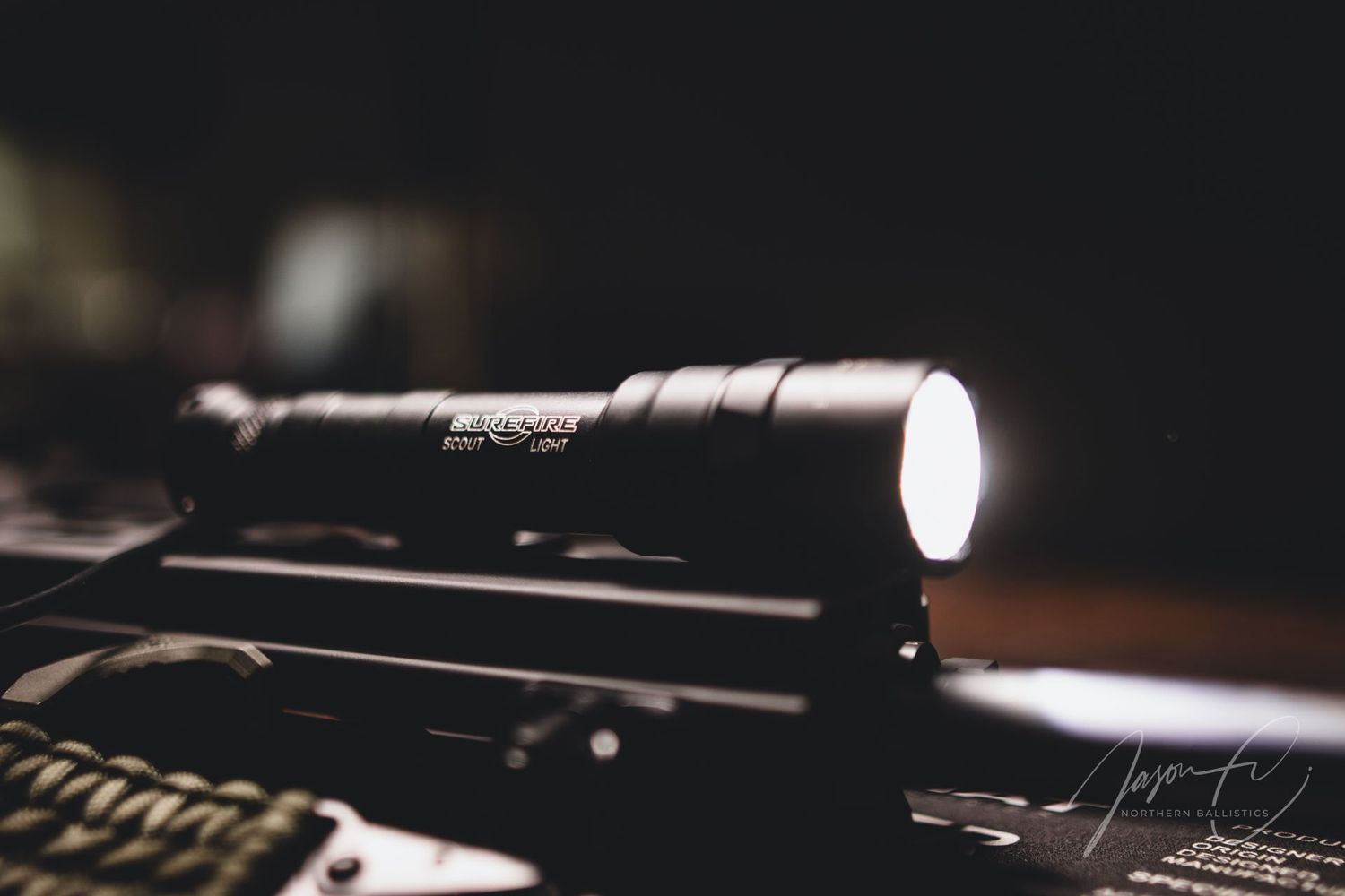 Surefire Scout Light Pro Dual Fuel 1500LU LED Black