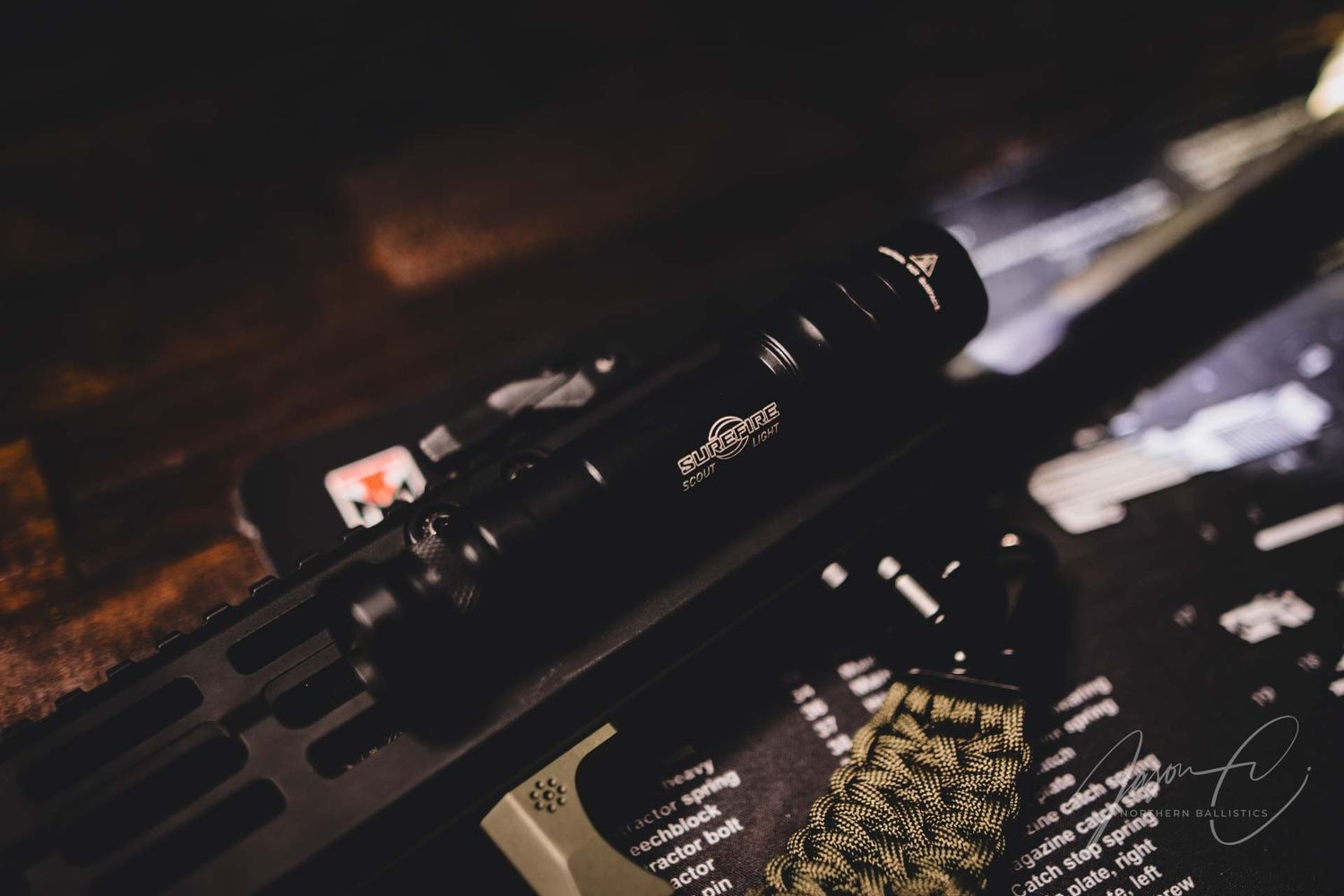 Surefire Scout Light Pro Dual Fuel 1500LU LED Black