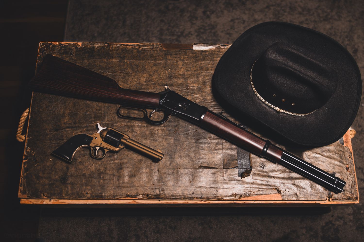 Rossi R92 .44MAG BK 16" 8-RDS